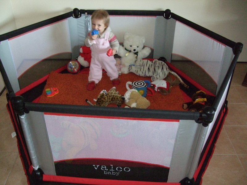 valco baby playpen 6 sided